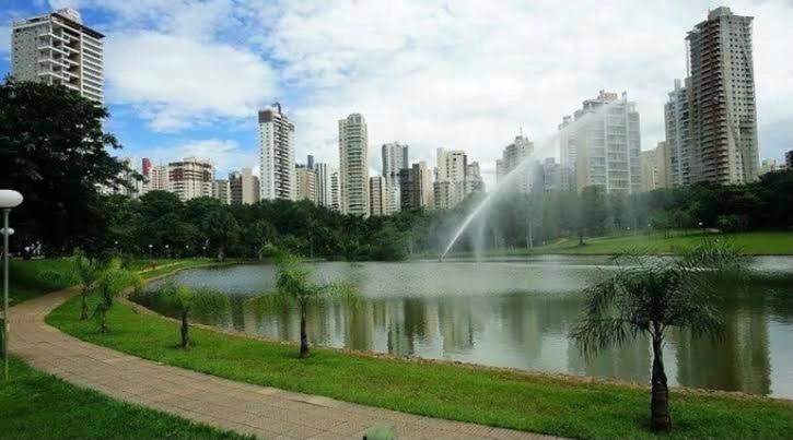 = = Flat St. Bueno Próximo Ao Park Vaca Brava= = Apartamento Goiânia Exterior foto